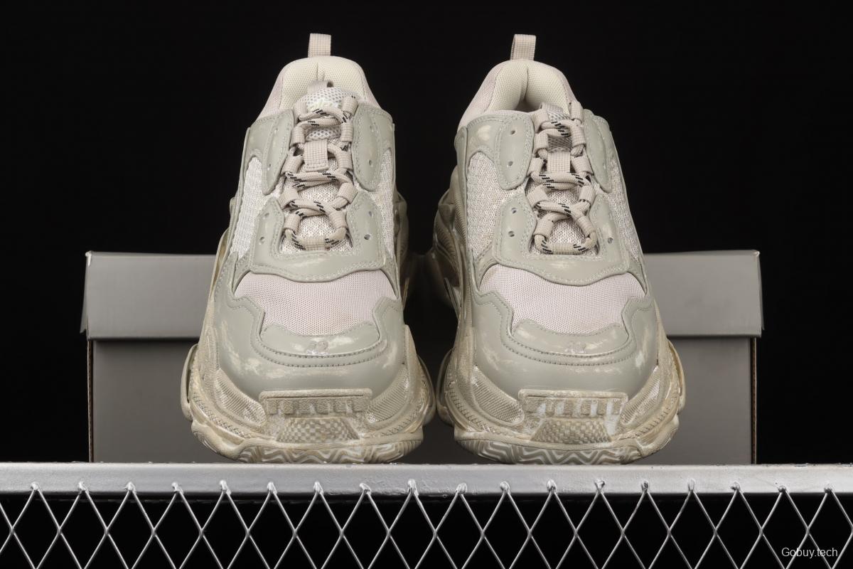 Balenciaga Triple S vintage daddy shoes W2FA19710