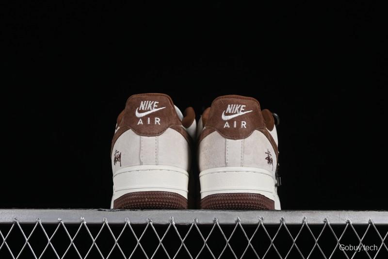 Nike Air Force 1'07 Low  Casual Sneakers