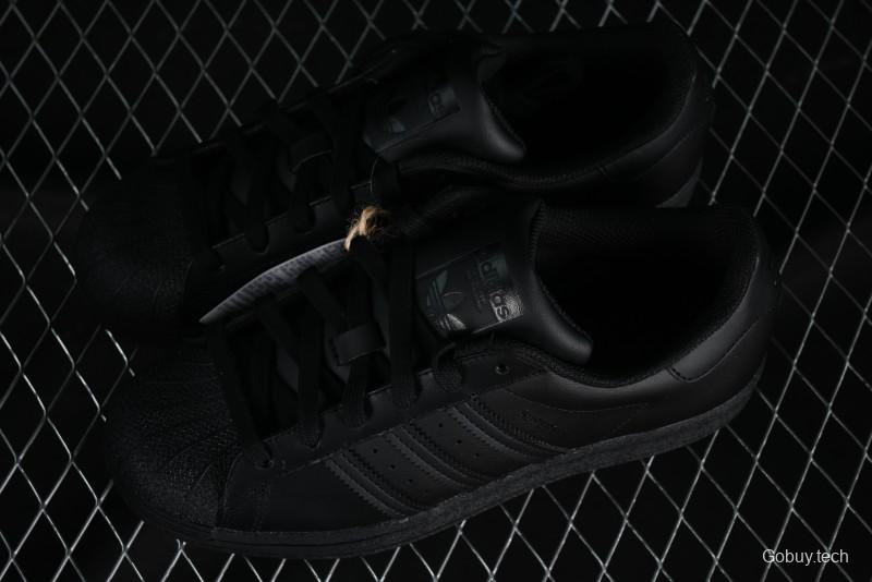 Adidas Superstar EG4957 Classic Shell Toe Casual Sneakers - EG4957