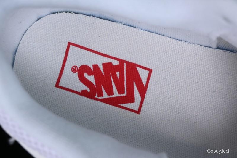 Vans Classics Knu Skool Chunky Tongue Retro Sneakers in Grey White - VN0009QCYF9