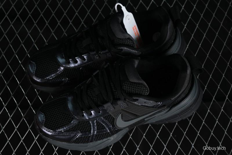 Nike Runtekk V2K Retro Low-Top Running Shoes with Cushlon Midsole and Anti-Slip Design - FD0736-001