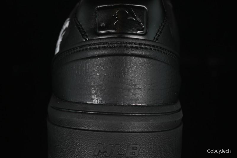 New York Yankees MLB Chunky Liner Custom Platform Sneakers - 3ASXCA12N50WHS