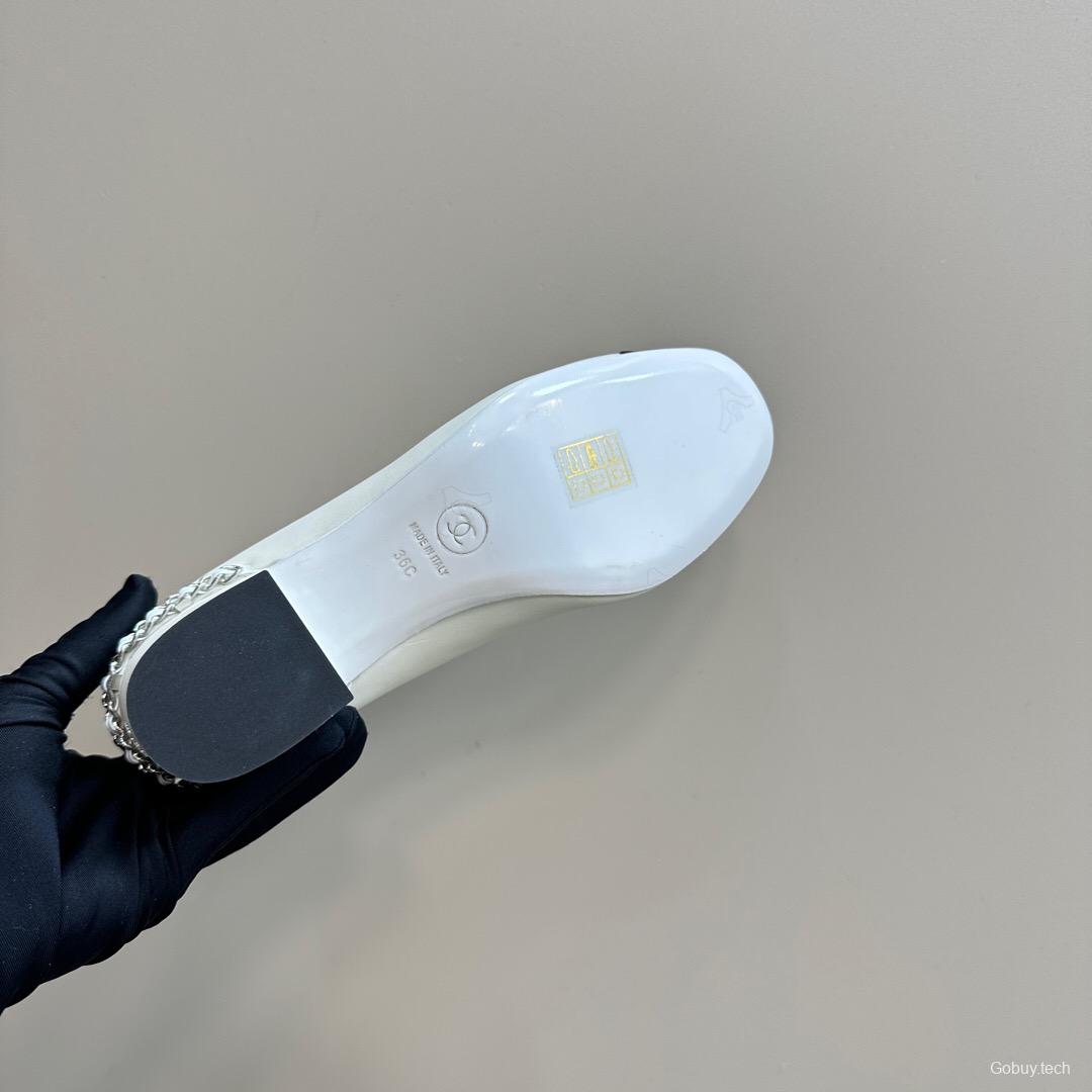 2025 Women Chanel White Black Leather Block Heel Pumps