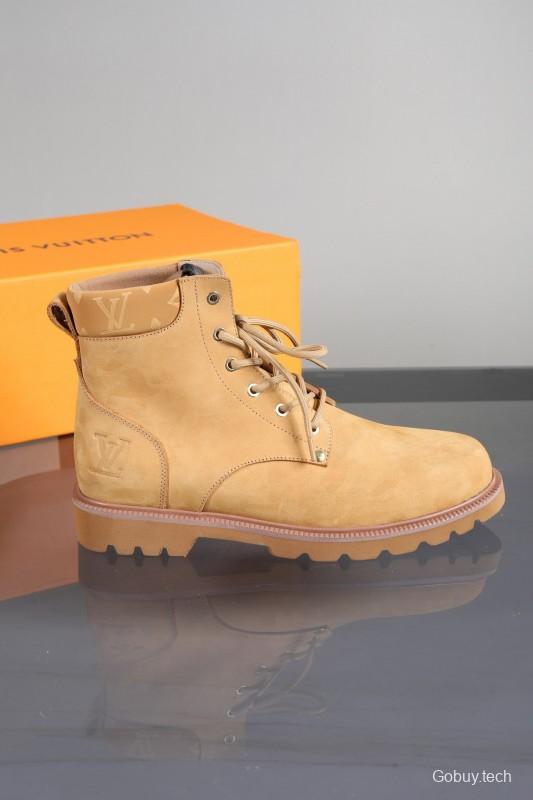 2024 Men Louis Vuitton Beige Nubuck Leather Ankle Boots MJ00470